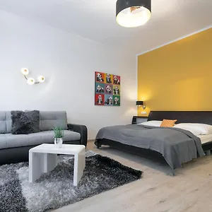 Wf-apartment Zentral, Trendig & Modern, Westbahnhof Apartman Bécs